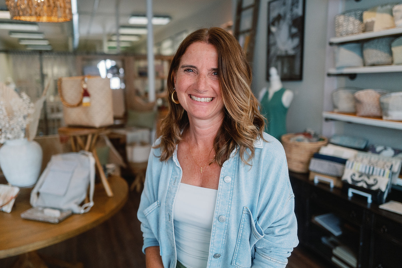 Sandra, originally from Argentina, is an active member of Wheaton Bible Church and has been serving with Renew since 2021. She has a heart for women’s ministry, a love for global cultures, and a deep desire to help others grow in their God-given potential. Sandra and her husband, Keith, live in Glen Ellyn and have three adult children.